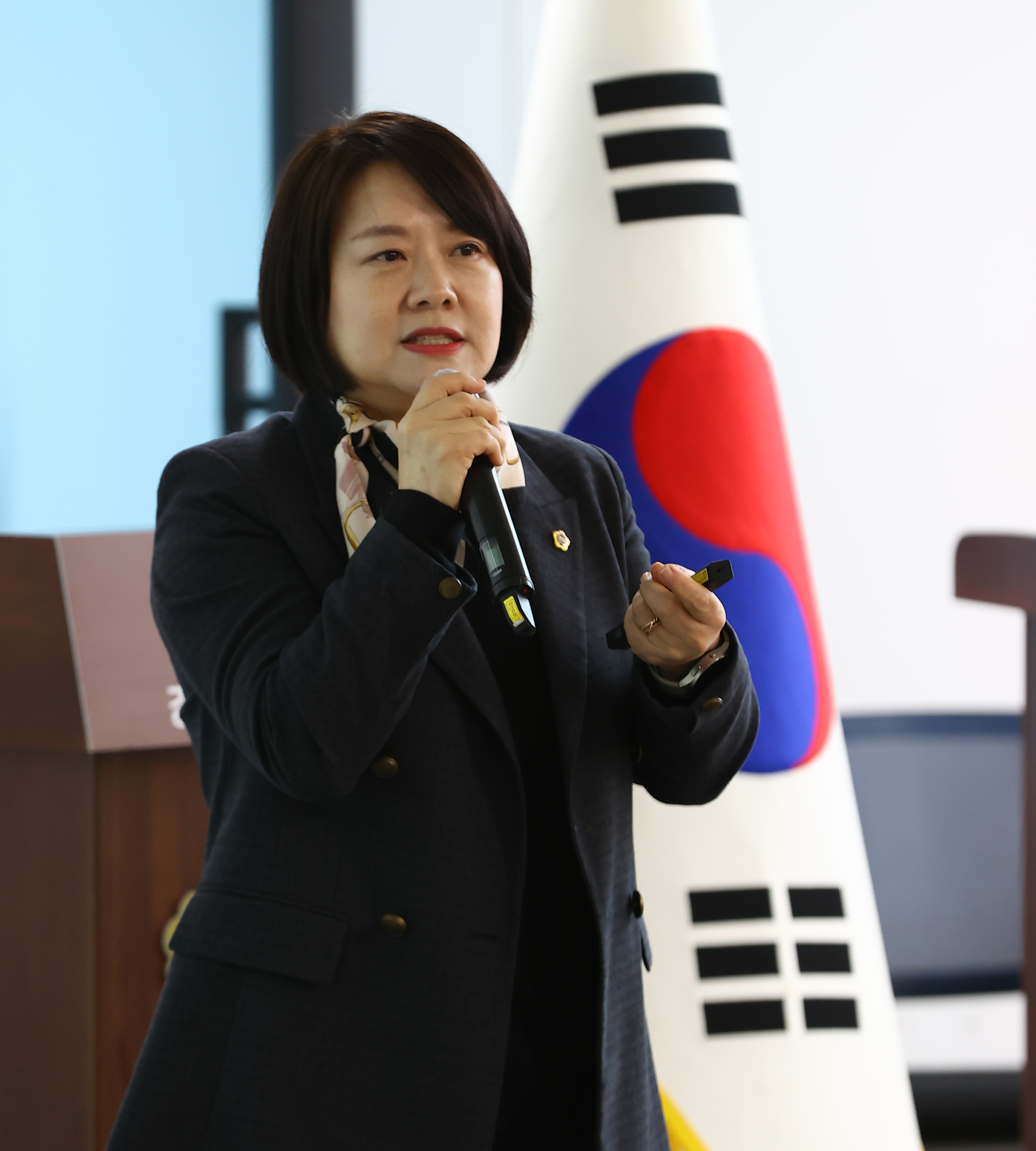 더불어 민주당, 강원도 의원 예비후보, 박윤미, 무실동, 도의원